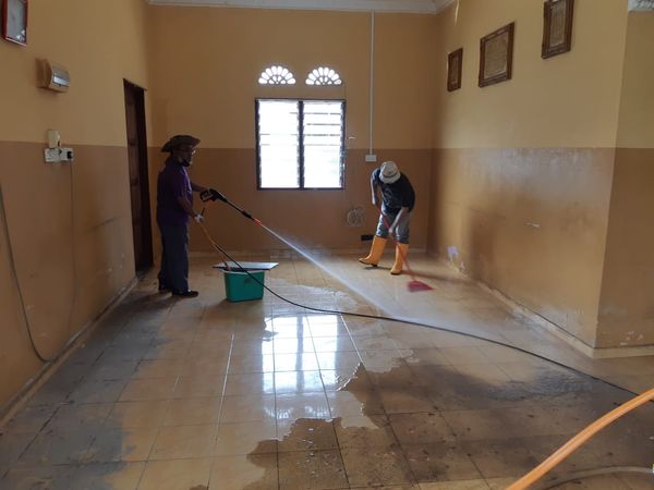 BANTUAN MANGSA BANJIR - Image 34