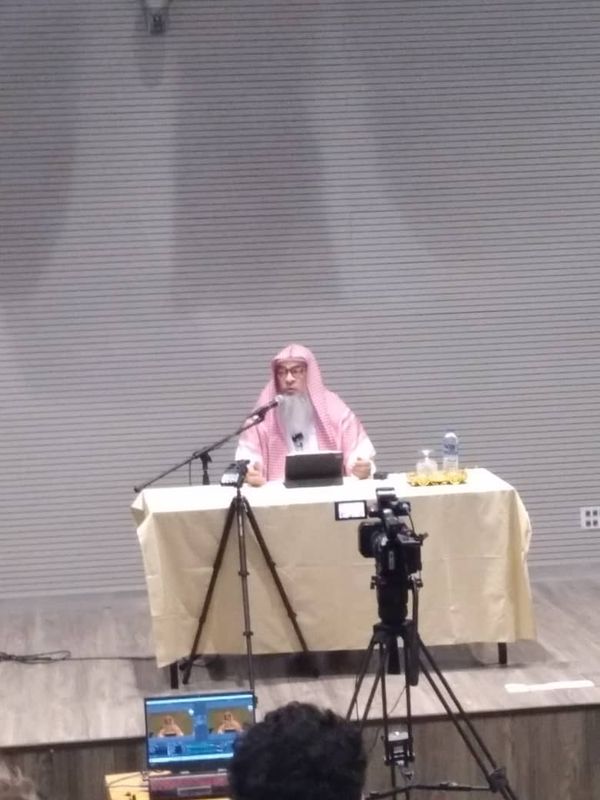 SHEIKH ASSIM HAKEEM TALK. SOCIAL MEDIA : THE GOOD, THE BAD AND THE UGLY AT SUNWAY UNIVERSITY ORGANISED BY PMP SUBANG - Image 3