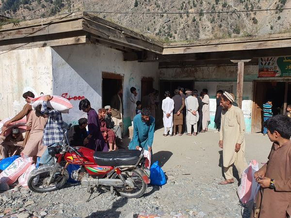 PAKISTAN FLOOD DONATION - Image 19