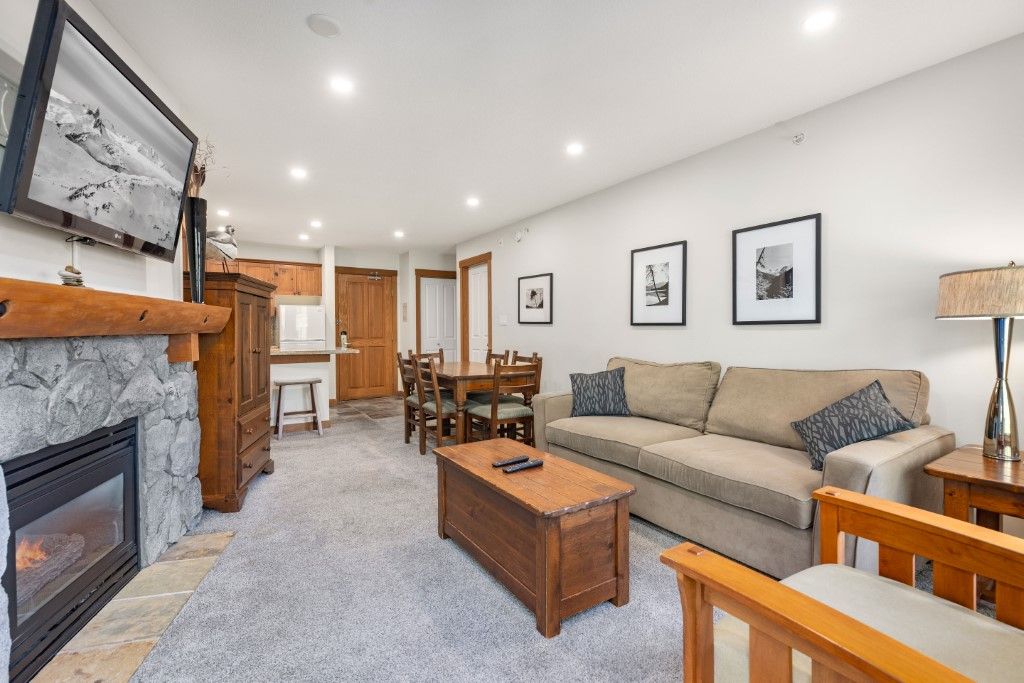Lost Lake Lodge - 2 Bedroom Suite thumbnail 3