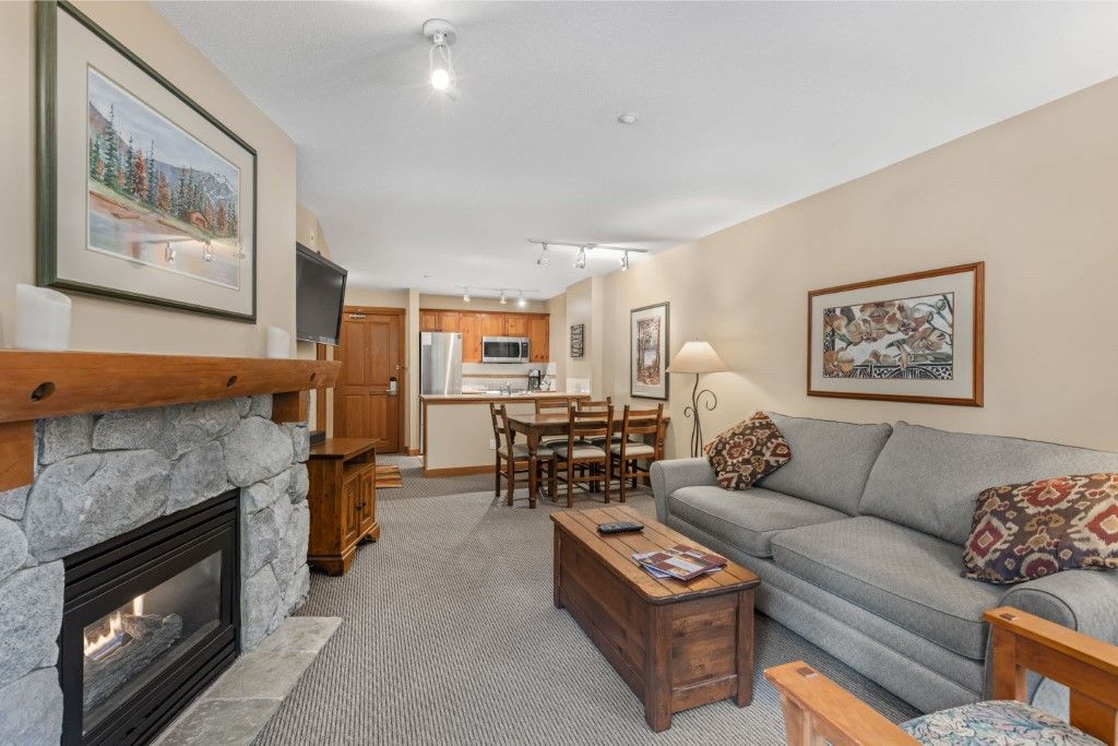 Lost Lake Lodge - 1 Bedroom Suite thumbnail 4