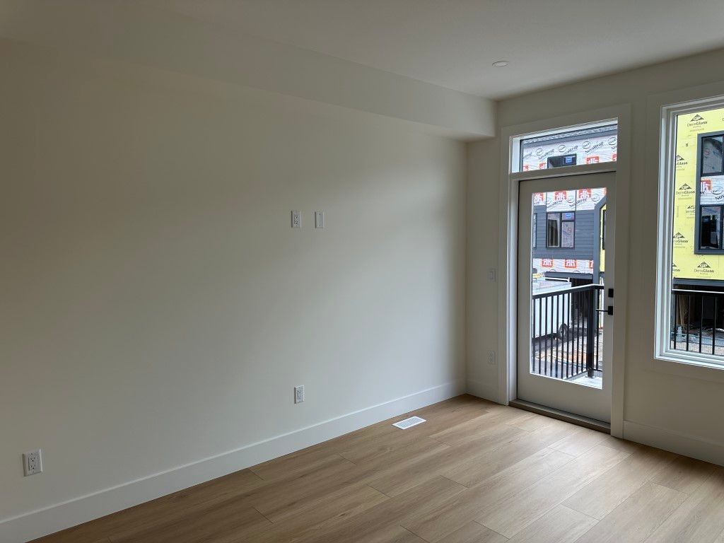 #35 414 Humbert St. thumbnail 4