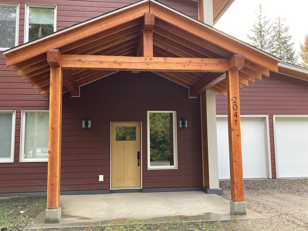 2041 Uplands Rd - Arrow Heights thumbnail 2