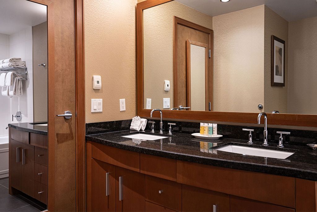 Sutton Place Hotel - B3 thumbnail 15