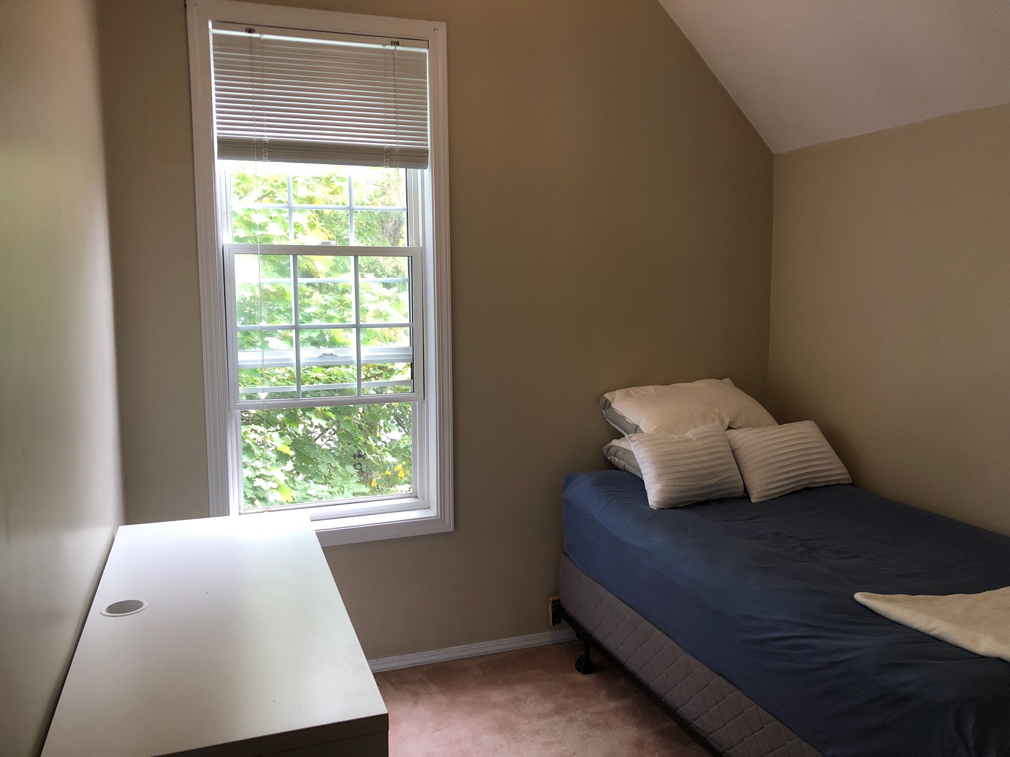 413 1st St W thumbnail 12