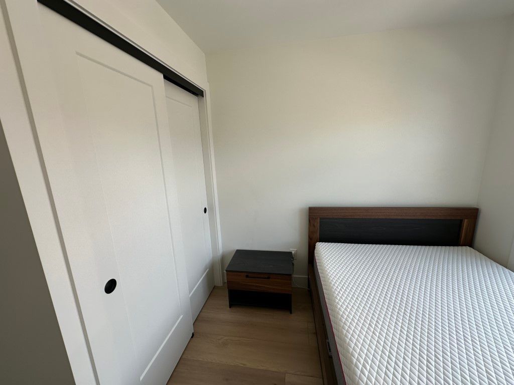 #10 414 Humbert St thumbnail 10
