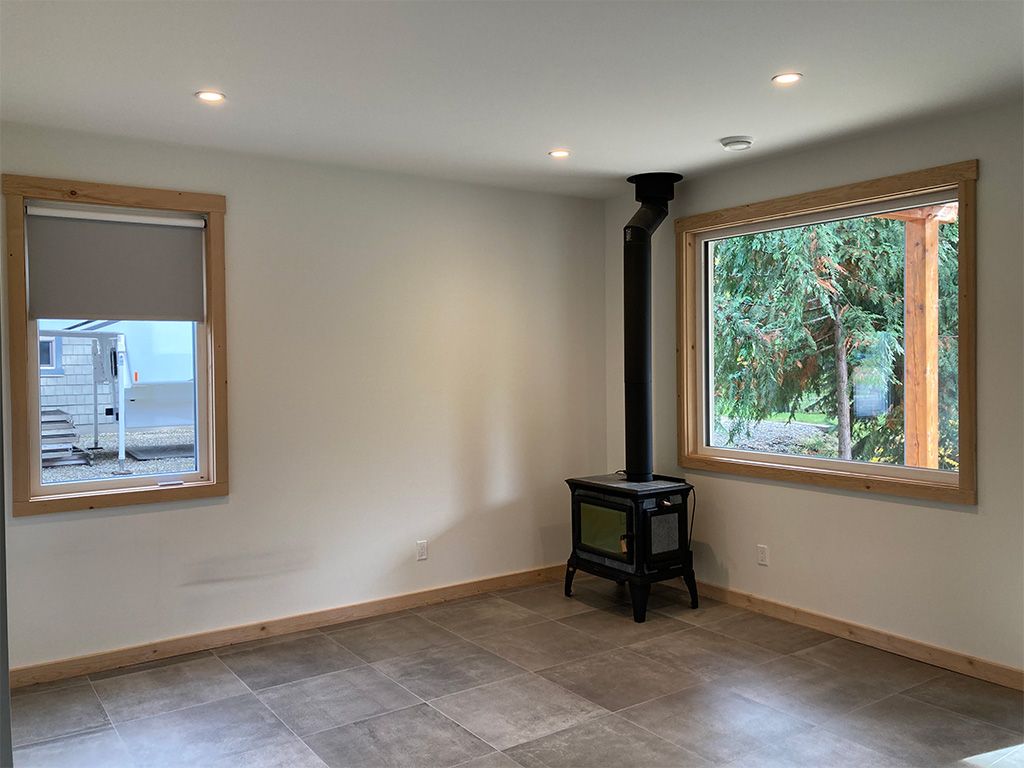 2041 Uplands Rd - Arrow Heights thumbnail 8