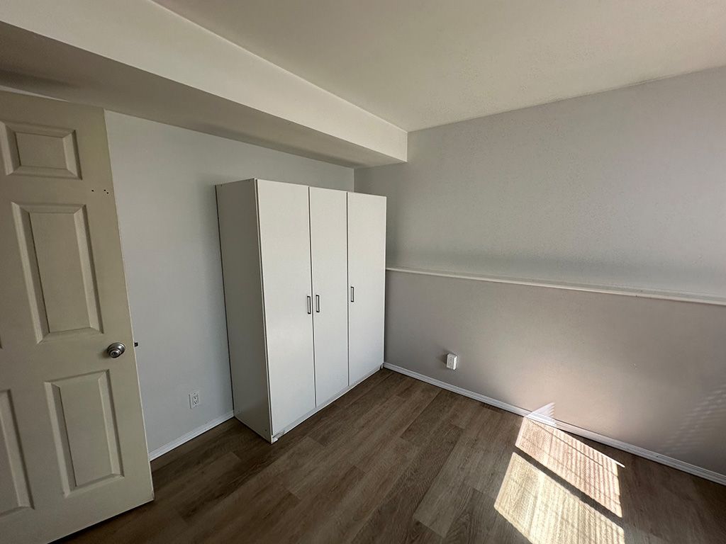 368 Pearkes Dr thumbnail 10