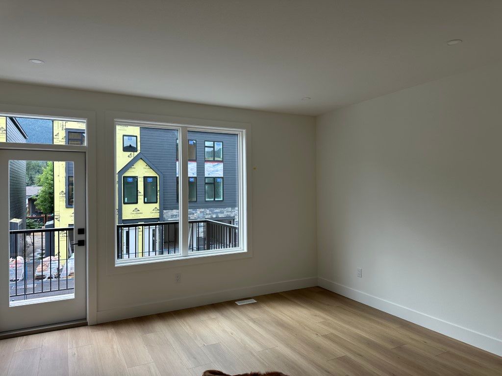 #35 414 Humbert St. thumbnail 3