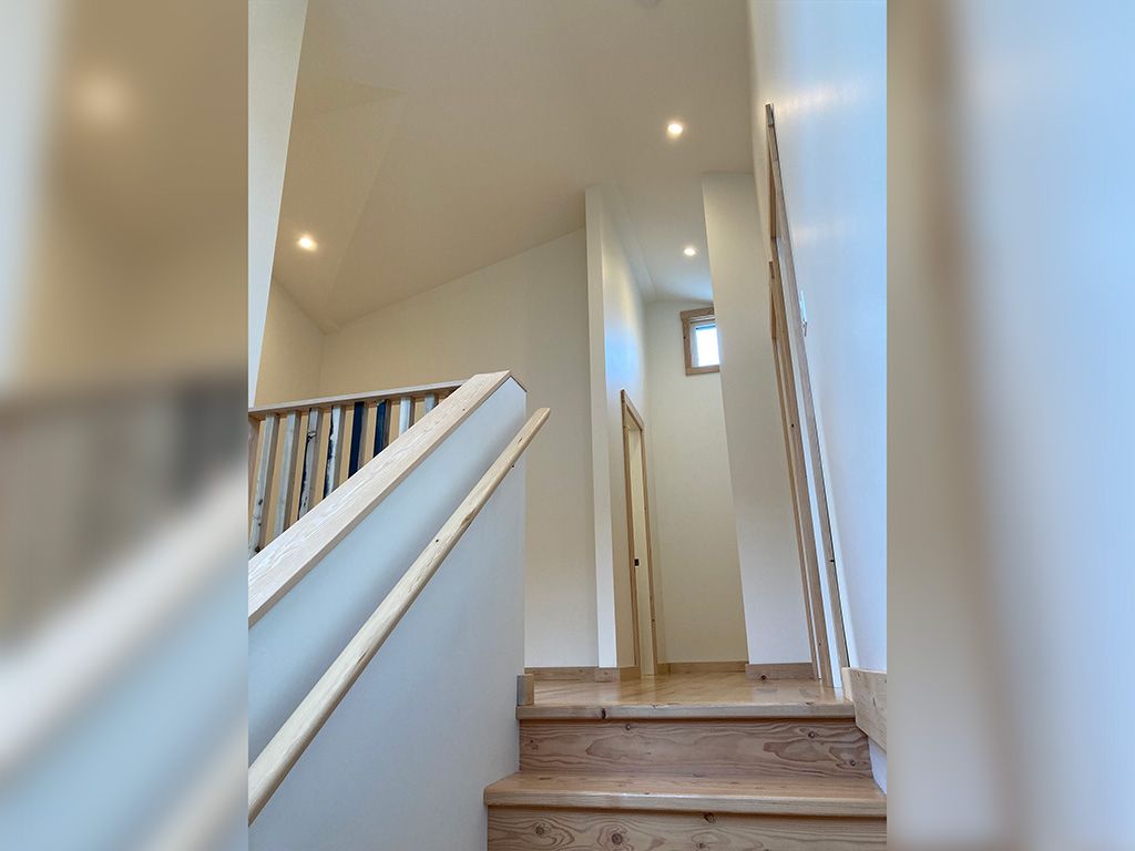2041 Uplands Rd - Arrow Heights thumbnail 11