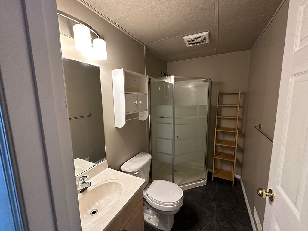368 Pearkes Dr thumbnail 14