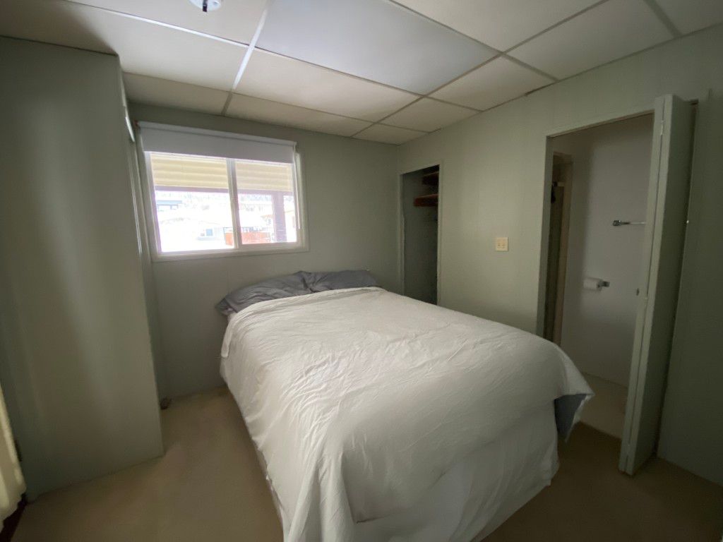 1005 Douglas St thumbnail 7
