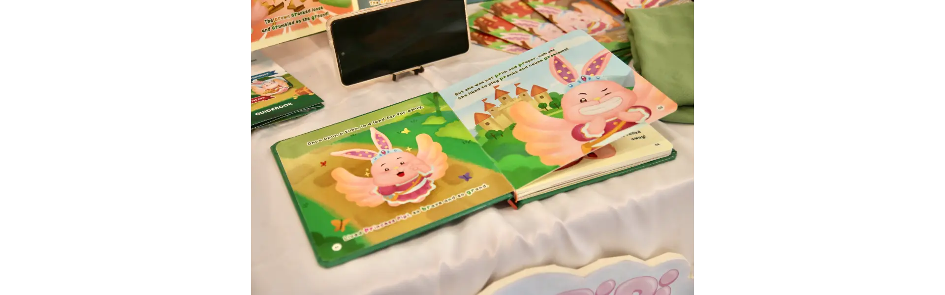 The Narrative and Visual Design of Hybrid Board Book-based Phonics Learning for Preschoolers