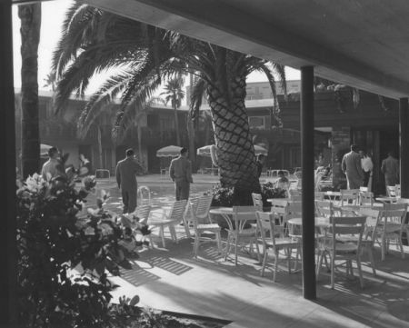 tropicana-pool-1950