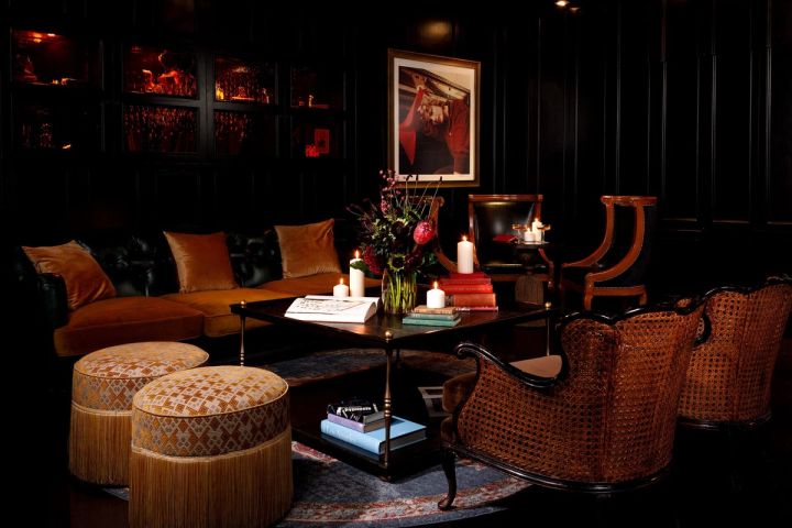 library-bar