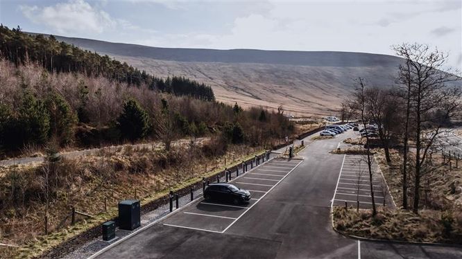 Outdoor enthusiasts can charge whilst they climb thanks to the installation of these new chargepoints at Pont ar Daf, an iconic National Trust destination located at the foot of Pen y Fan in Wales, by RAW Charging.