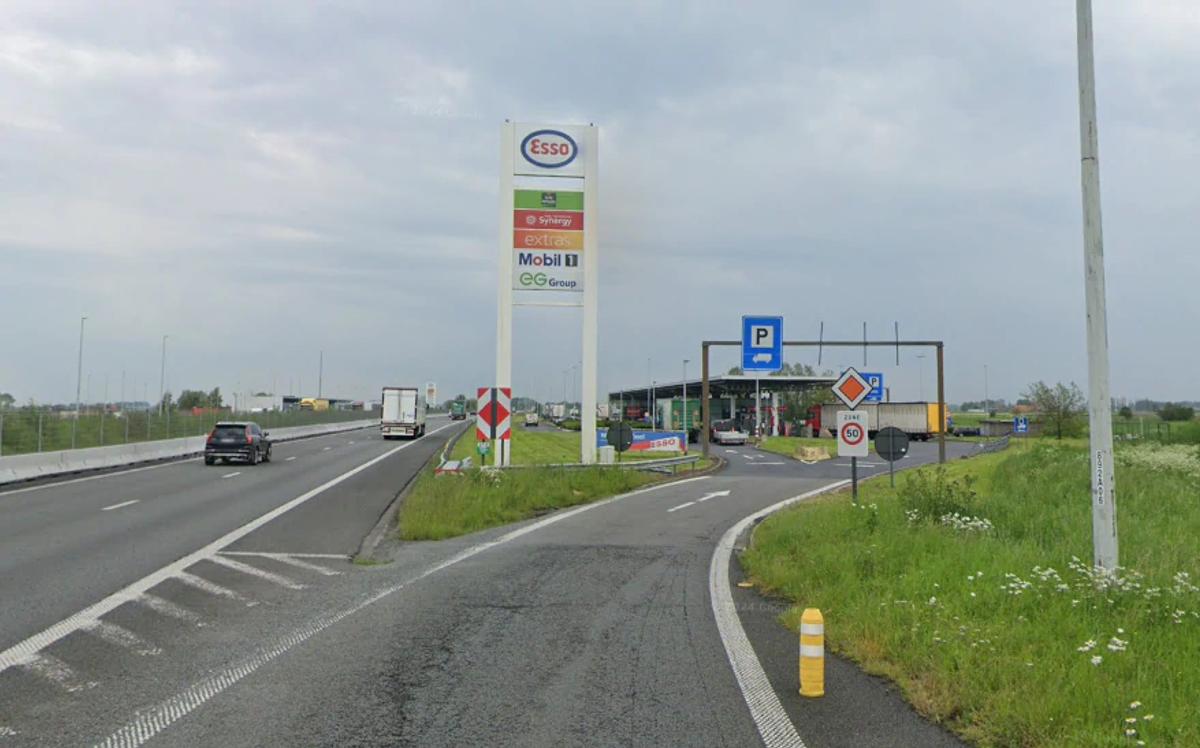 This is the Esso station where I celebrated my 60th birthday almost a year ago, though when I was there (this image is from Google Maps) it was after midnight, and, of course, dark.