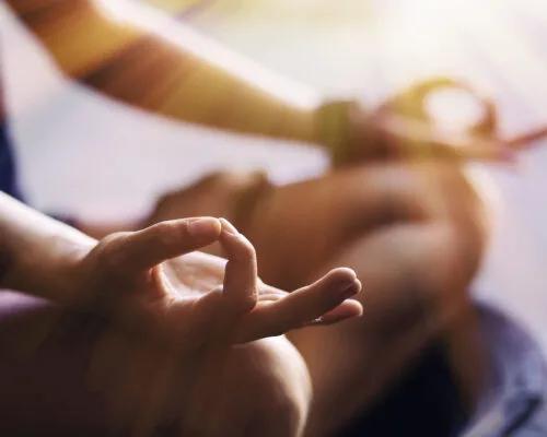 Mealtime Meditation: 15 Minutes for Mindful Eating