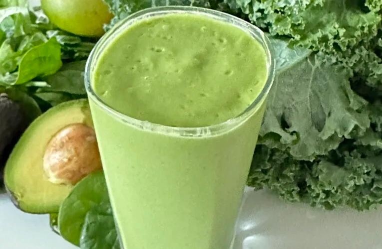Creamy Banana Mango Smoothie|