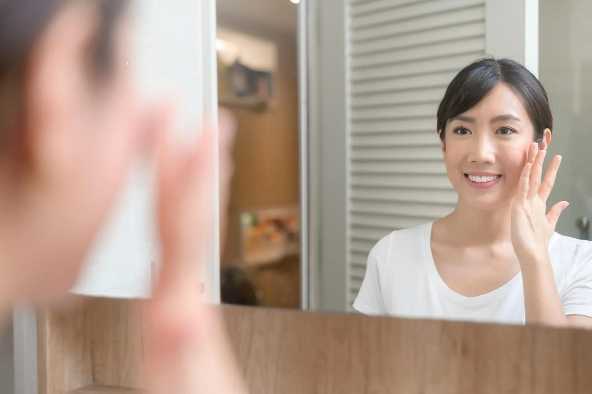 The Skin-Credible Benefits of LED Light Therapy