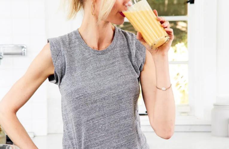 Banana Spinach Turmeric Smoothie