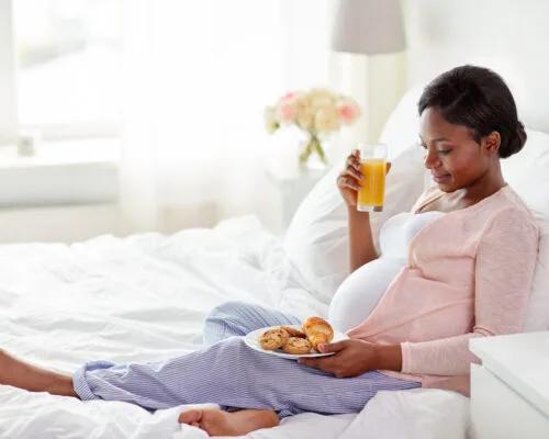 These Are the Foods You Actually Need to Avoid When You’re Pregnant