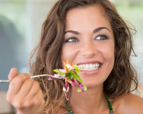 5 Foods That Prevent Acne Naturally