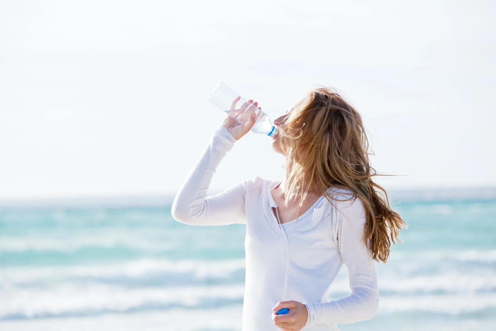 Do I Really Need to be Drinking Water to Lose Weight?