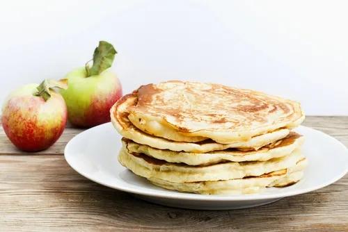 Spiced Applesauce Pancake