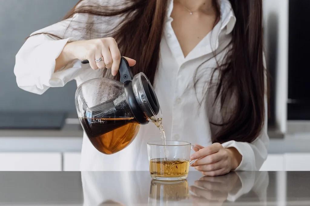 What is Moringa Tea and Is It Healthy?