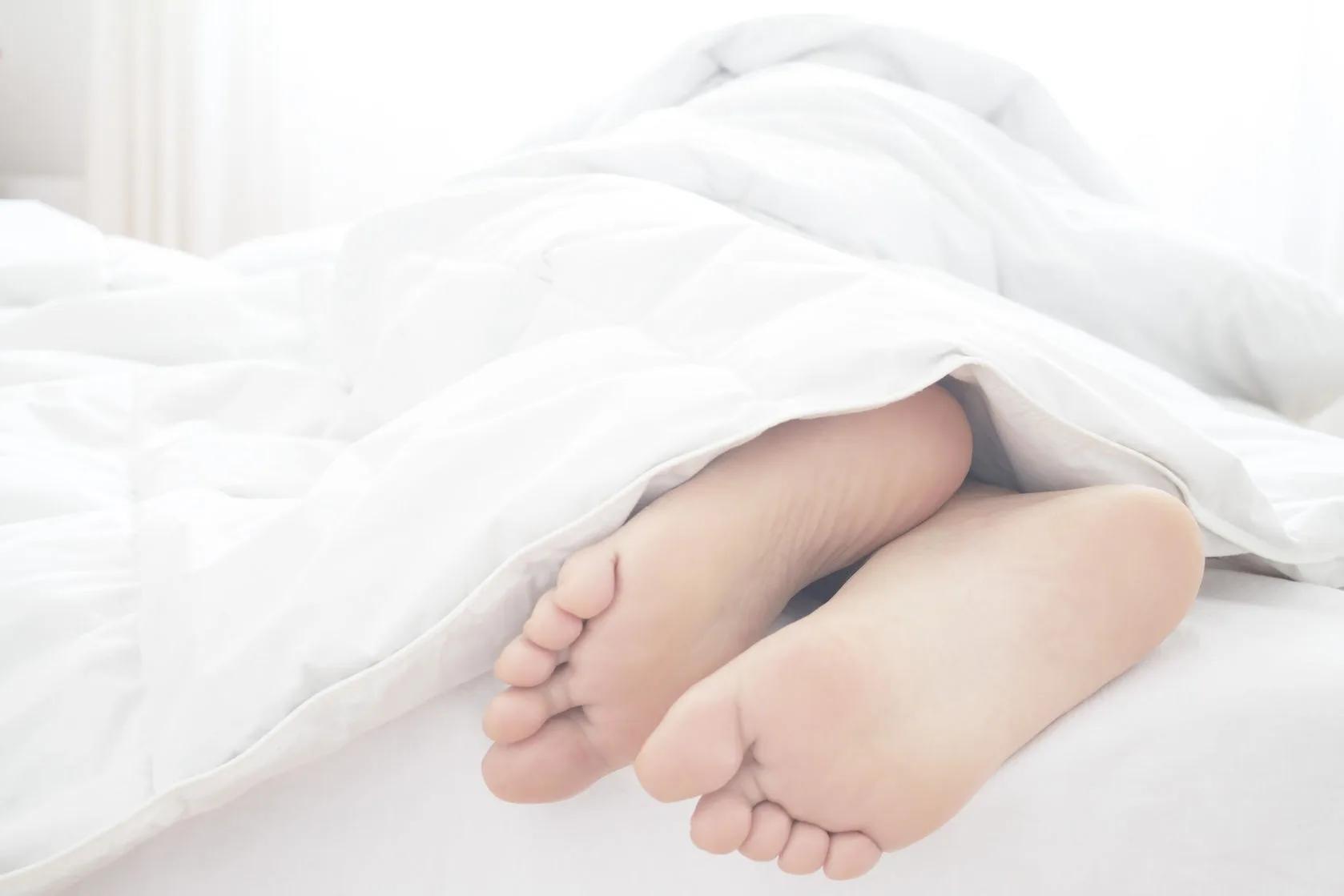 3 Essential Oils for Sleep