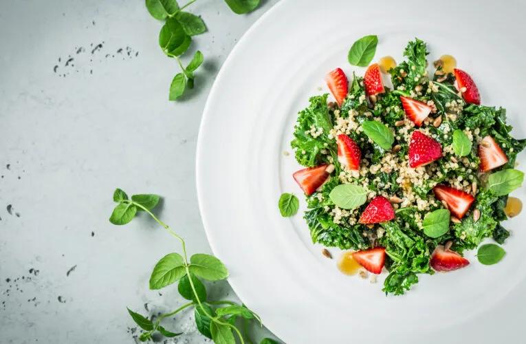 blueberry quinoa salad|