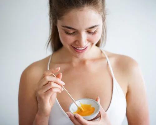 5 Surprising Natural Solutions to Common Skin-Care Issues