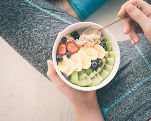 What Fitness Experts Eat Before and After Workouts
