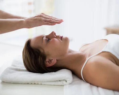 What the Heck is Reiki? A Primer on the Healing Practice Everyone’s Talking About