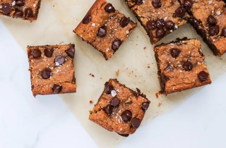 Fudgy Peanut Butter Blondies