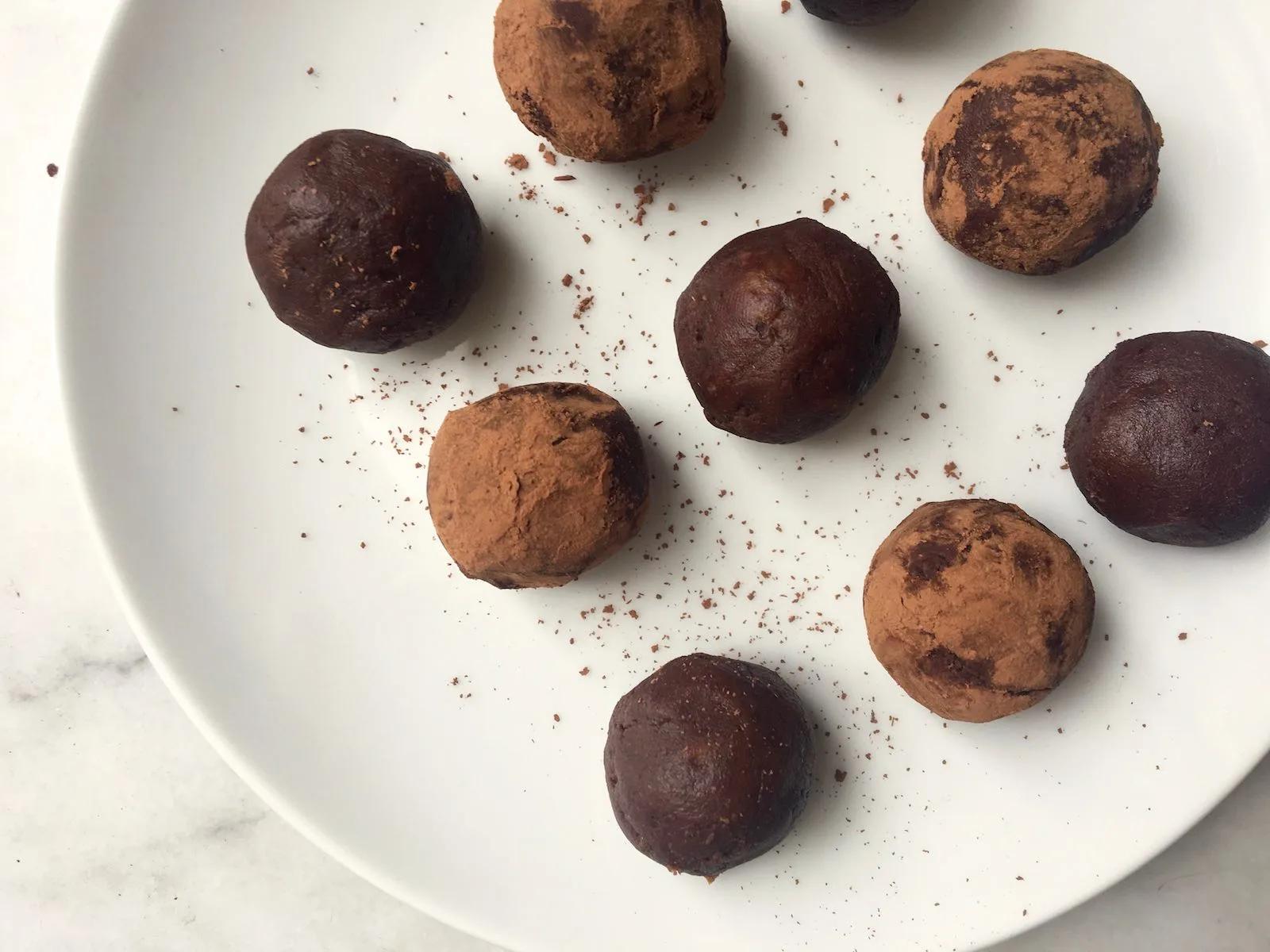 Chocolate Protein Balls