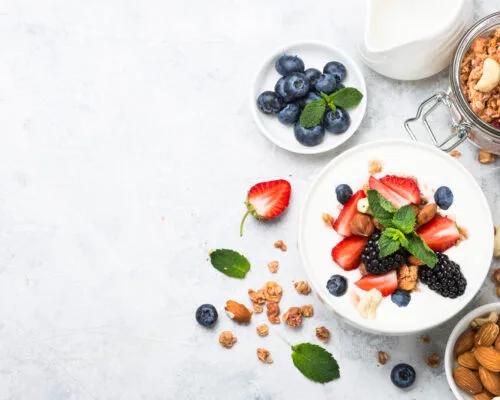 Cottage Cheese vs. Greek Yogurt: Which Is Healthier?