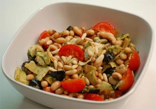 black-eyed pea salad with pesto|Black-Eyed Pea Salad with Pesto