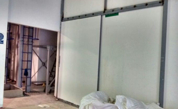 Muros de drywall en almacén