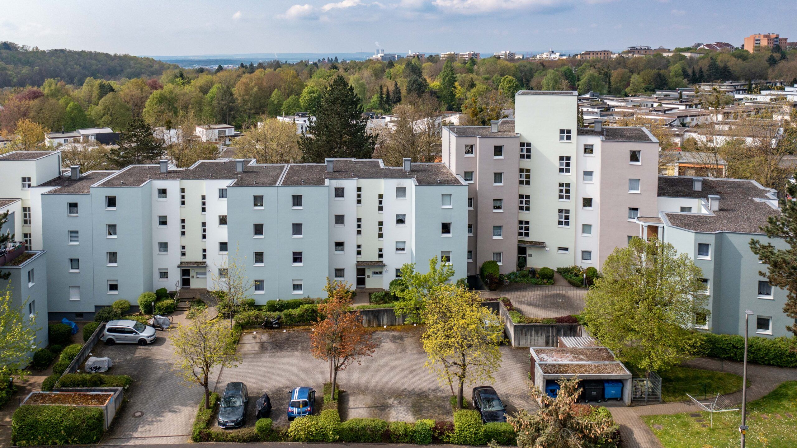 Luftaufnahme der renovierten Wohnanlage in Schweinfurt