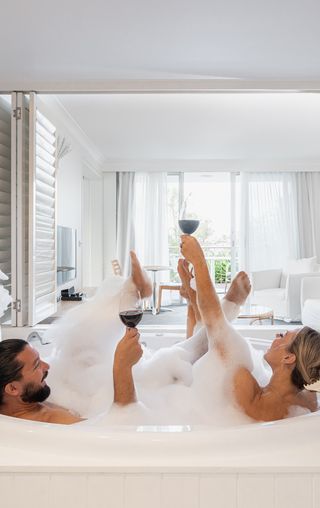 Short and Suite Package