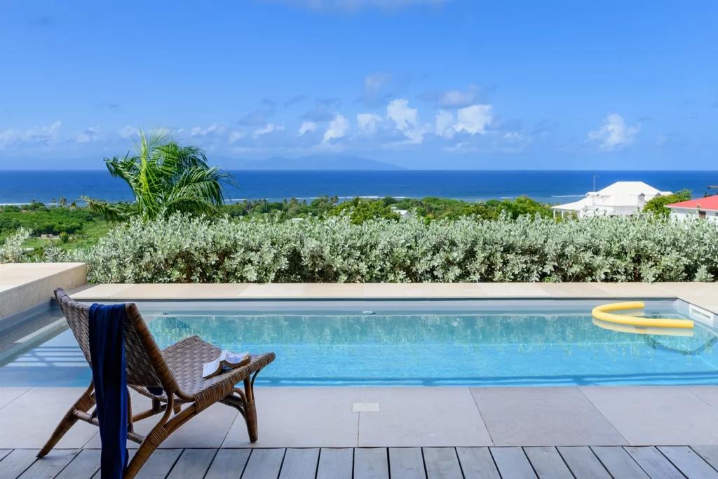 Villa proche des zones d'activité en Guadeloupe
