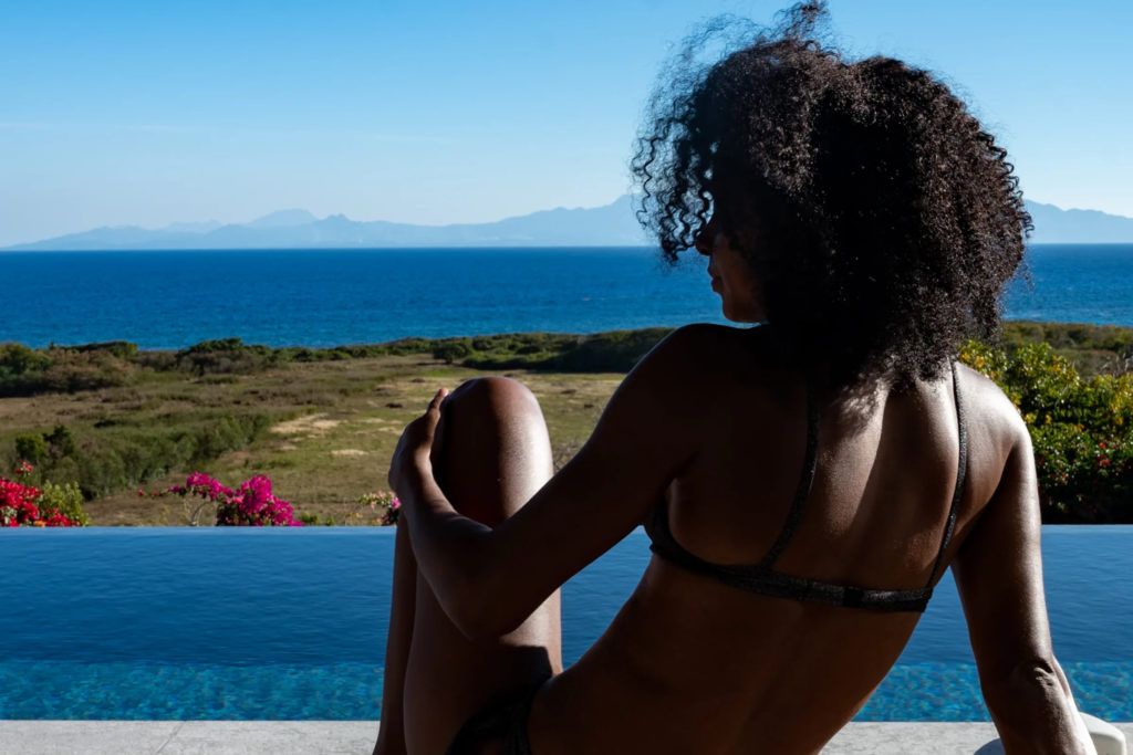 Terrasse chaleureuse d'une villa ZeWelcome