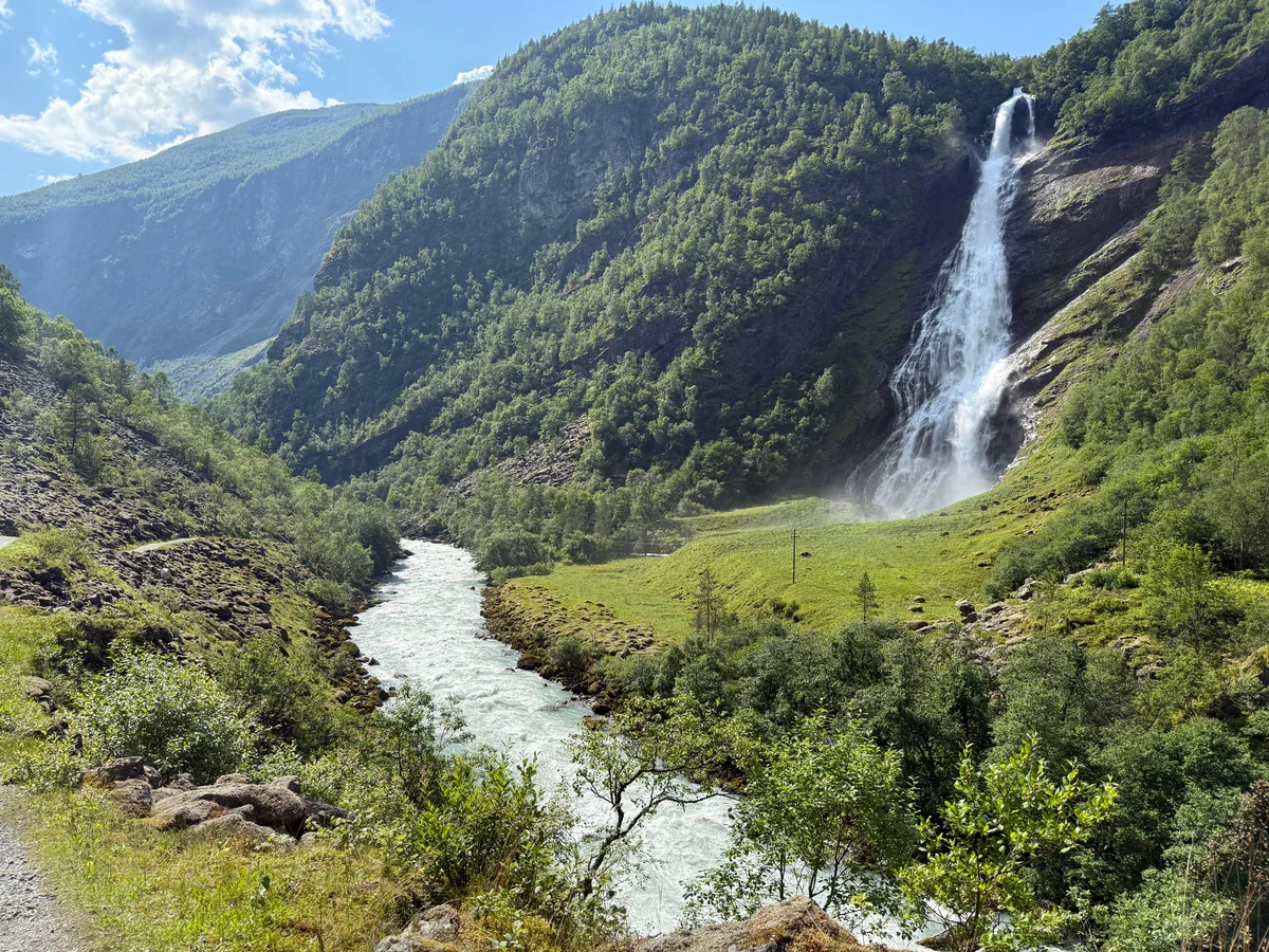 Avdalsfossen
