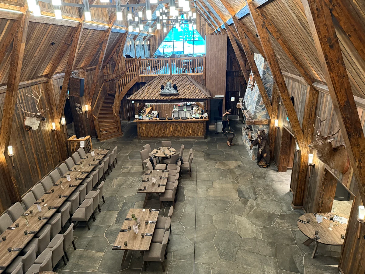 Restauranten inne i stavkirken