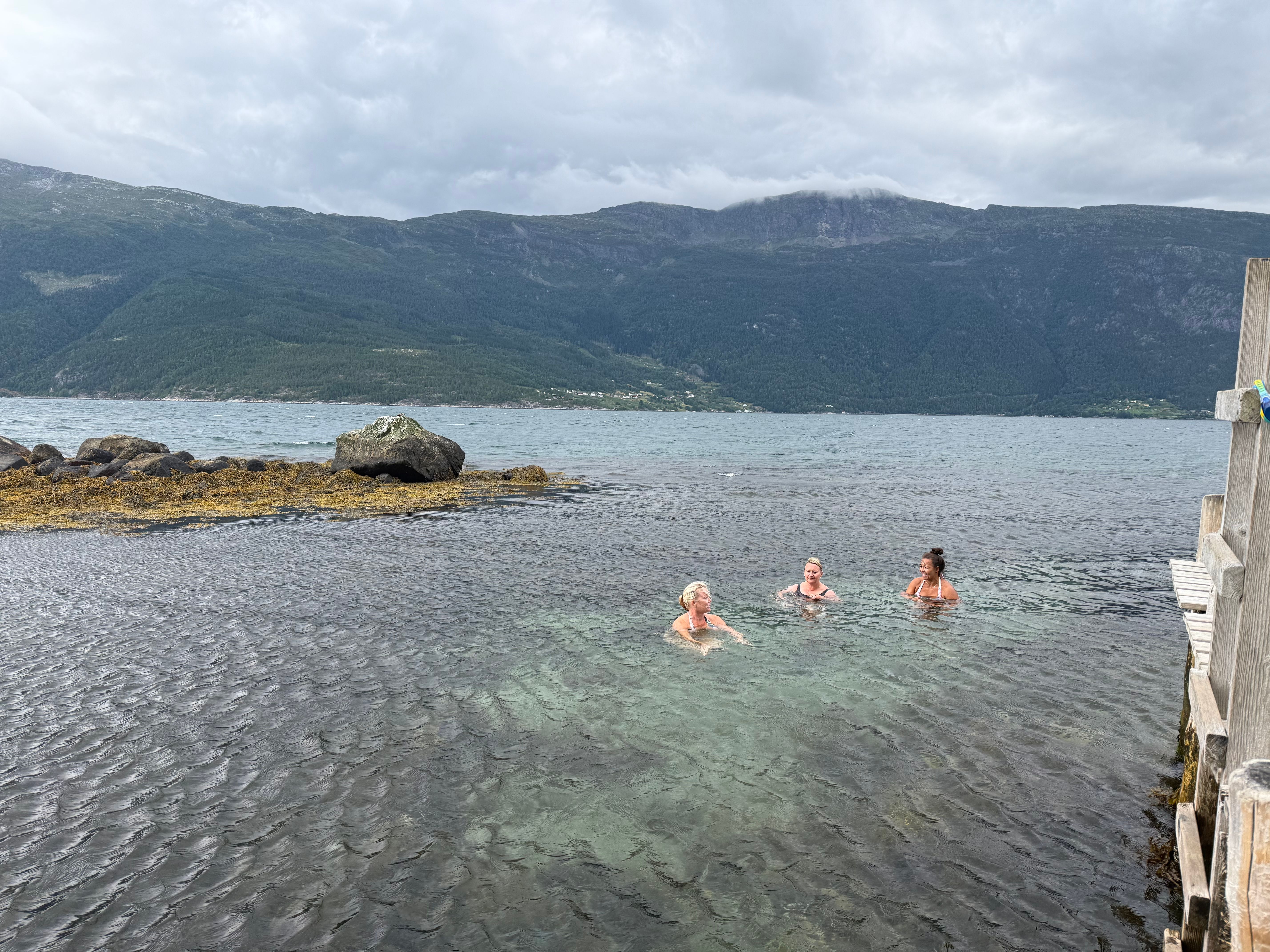 Tilbake på campingen, ønsket noen å bade