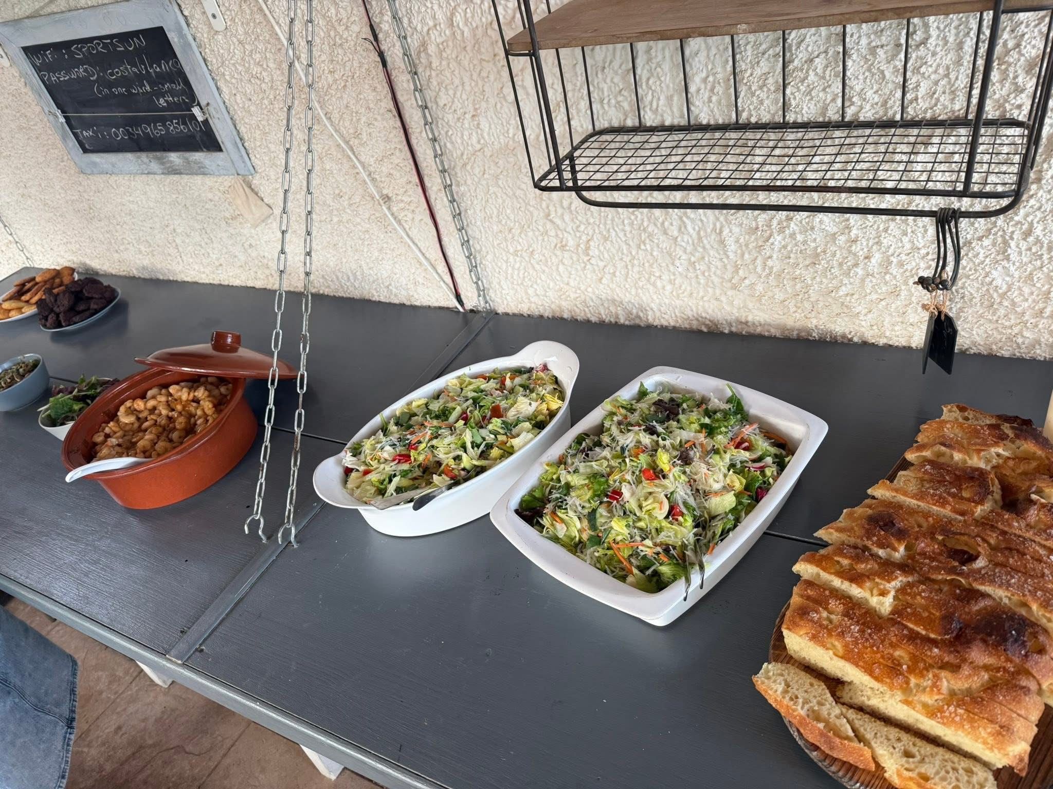 Nudelsalat, gambas reker og foccacia