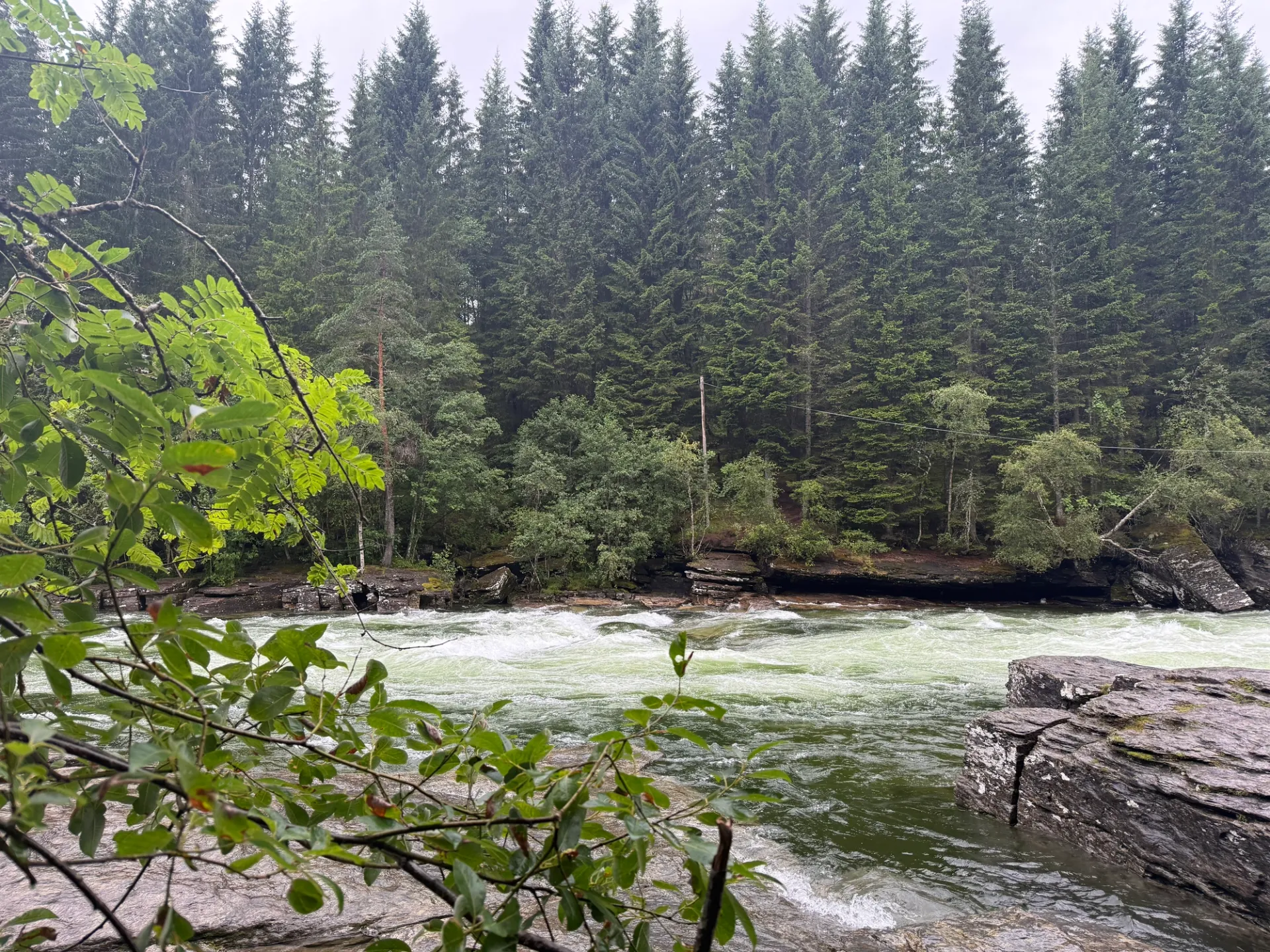 En helg med yoga, fjelluft og nye bekjentskaper på Voss! Noen ganger er det akkurat det man trenger. Litt vekk fra hverdagen, god mat, yoga, natur og en gjeng mennesker man ikke kjente fra før.
