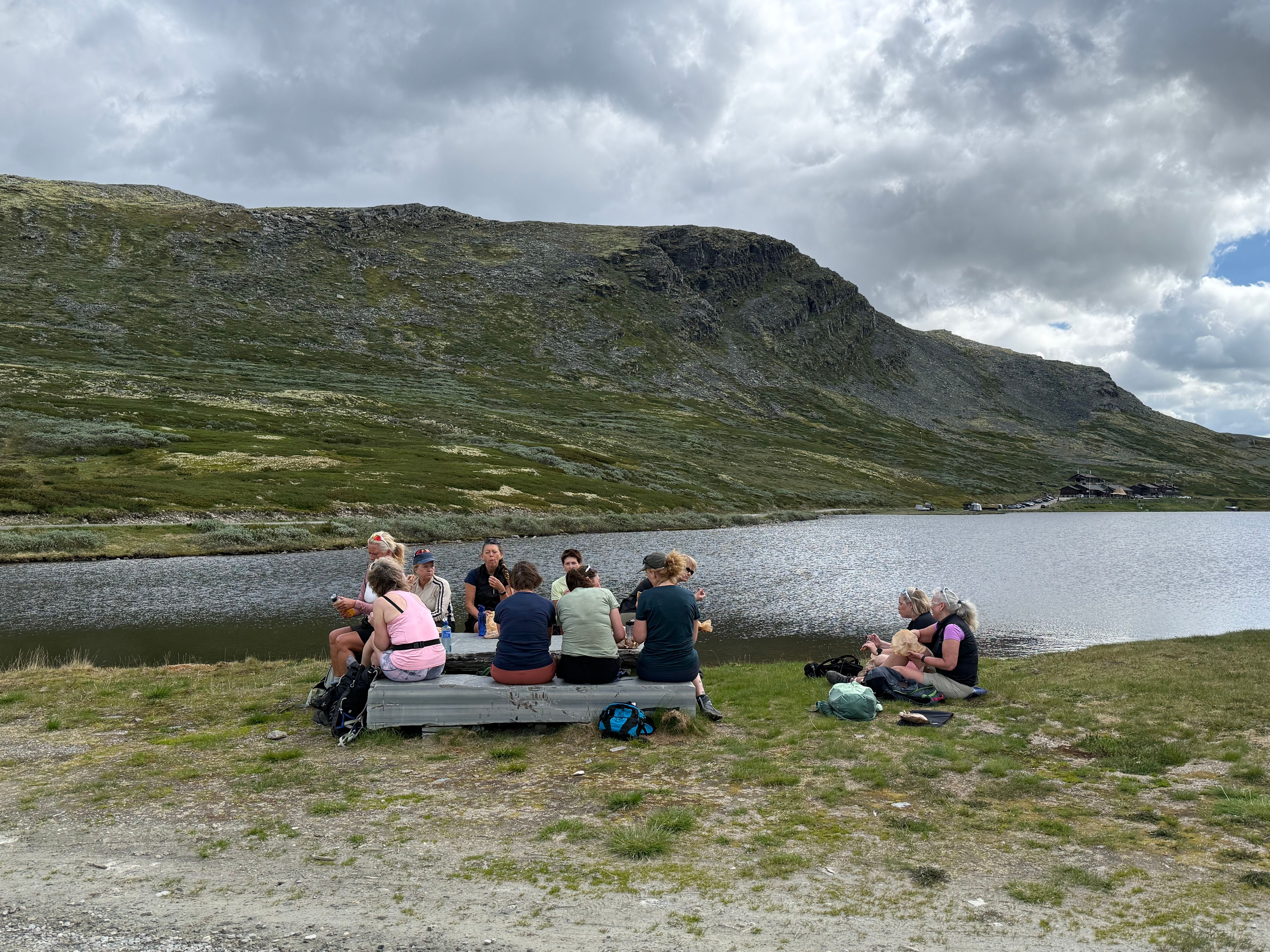 Matpause ved Smukksjøvatnet